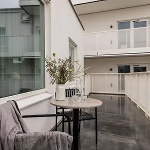 4* Hotel apartamentowy The Vaestra Hamnen