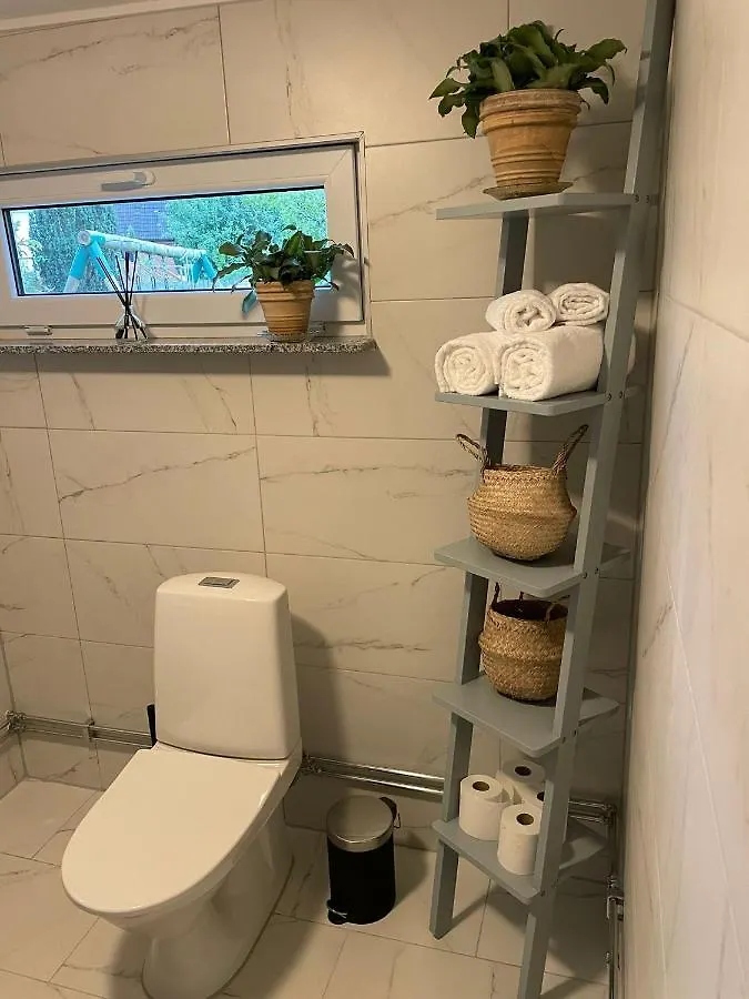 Cozy Studio Apartment With Garden Access Malmö 0*,  Szwecja