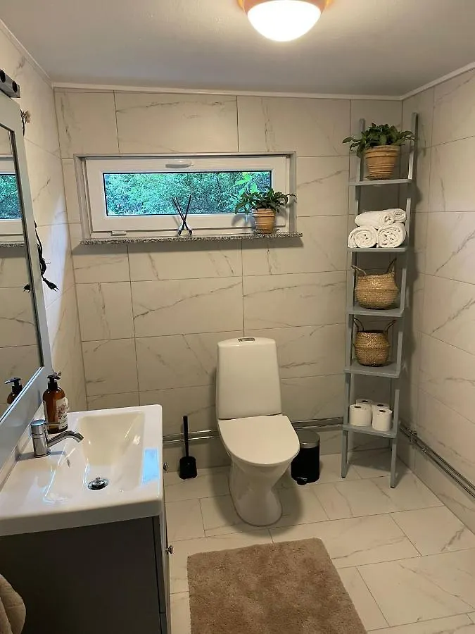 Cozy Studio Apartment With Garden Access Malmö Szwecja